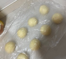 🧑‍🍳黄金芝士蒜香🧄软面包｜咸香浓郁的做法 步骤11