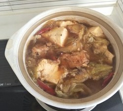 东北特色炖菜--砂锅🍲大白菜豆腐炖排骨五花肉的做法 步骤10