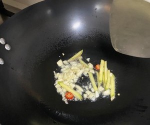 酸辣鸡（鸭）胗的做法 步骤8