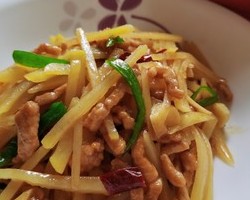 青椒土豆炒肉丝的做法 步骤9