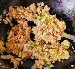 白菜鸡蛋炒米饭的做法 步骤5