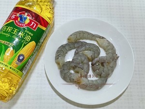 香煎虾🦐片的做法 步骤2