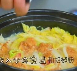 蛋酥火腿煨大白菜的做法 步骤12