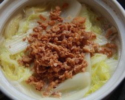 培根蛋酥白菜煲的做法 步骤7