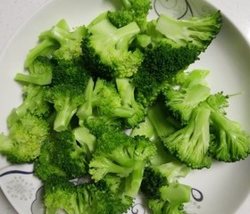 西兰花木耳炒豆干