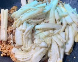 肉沫茄子的做法 步骤7