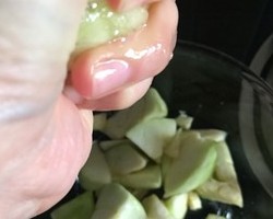 京味儿十足：老北京家常素烧茄子（简单易做零失败，⬇️另附⬇️肉烧版做法🧚‍♀️）的做法 步骤4