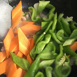 香辣下饭༄「黄瓜🥒炒辣椒🌶️」༄的做法 步骤6