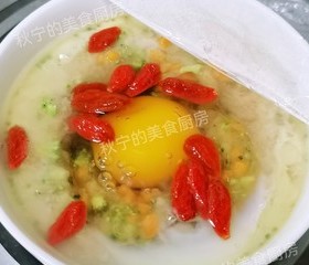 山药/胡萝卜/西蓝花/肉饼蒸蛋 孩子的最爱的做法 步骤6