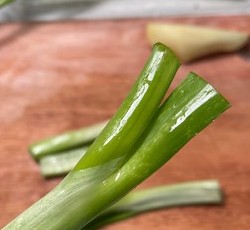 万能基础肉馅儿｜可做（芹菜、青椒、虾仁、白菜、土豆…）饺子🥟包子的做法 步骤4