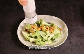 虾米绘西兰花梗+蒸茄子肉卷+卷心菜牛排+蜜汁烤鸡翅的做法 步骤4