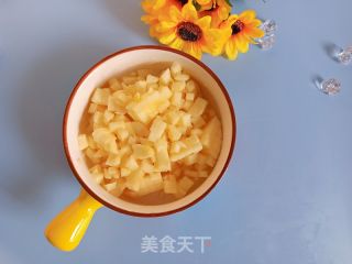 不用烤箱也能做的饺子皮苹果派