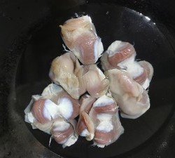 夏季凉菜《醩鸭胗》的做法 步骤2