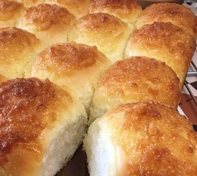 椰蓉小餐包🥯鲜奶椰皇面包🍶无馅料减脂饱腹早餐的做法 步骤2