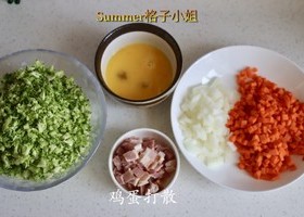 培根西兰花胡萝卜蛋炒饭的做法 步骤6