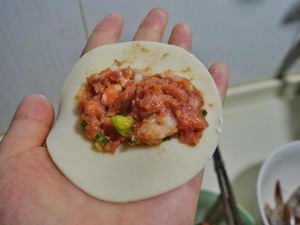 酥脆鲜虾锅贴的做法 步骤6