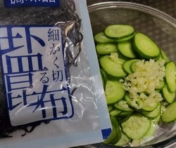 40℃高温一定要学的凉菜-盐昆布渍黄瓜