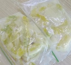 一次备餐，两种口味白菜豆腐煲。15分钟快手菜，冷冻囤货应急的做法 步骤11