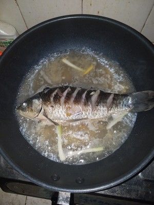 ［🌸花小厨减肥餐］鲫鱼豆腐汤的做法步骤 第8步