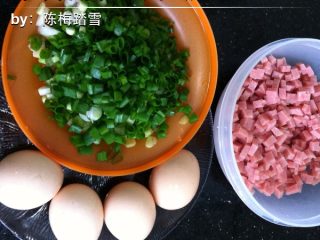 午餐肉粒蛋炒饭