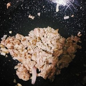 肉酱意粉的做法步骤 第2步