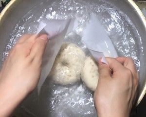 咸bagle练习记录：全麦芝麻培根🥯的做法步骤 第11步