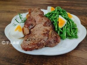 西冷牛排(在家也能把牛排煎出西餐厅的味道)的做法步骤 第9步