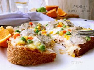 牛肉丸吐司披萨,拉丝哦