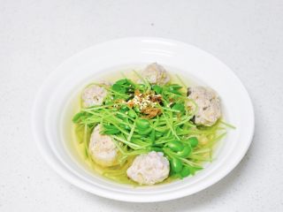 香松豆苗肉丸汤,完成