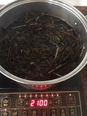 草制凉粉（烧仙草）的做法步骤 第3步