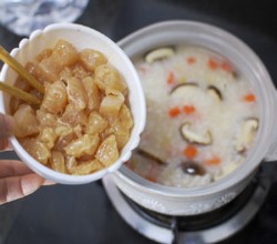 香菇鸡肉蔬菜粥的做法 步骤9