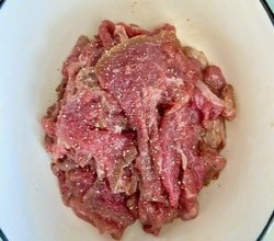 无油低卡的香菜牛肉，夏天减肥就要吃凉拌牛肉