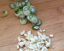 家常༄「土豆🥔烧包菜」༄的做法 步骤4