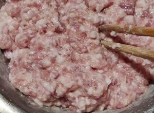 猪肉白菜煎饺的做法 步骤4