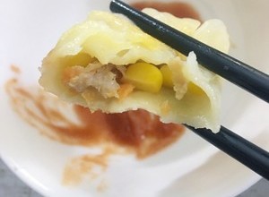 玉米胡萝卜猪肉饺+韭菜鲜虾肉饺的做法 步骤26