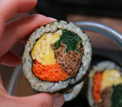 便当🍱—寿司🍣超详细方法 / 牛肉鸡蛋菠菜寿司+烤蔬菜的做法 步骤21