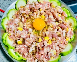 【家常菜】丝瓜蒸肉饼的做法 步骤8