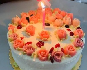 豆沙霜花朵生日蛋糕