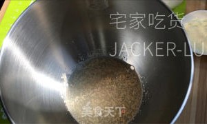 黄油砂糖面包，一口下去又香又脆，强烈推荐。