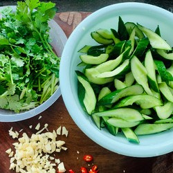 夏日开胃凉拌菜，珍选捞汁脆青瓜的做法 步骤4