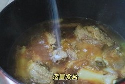 完爆西贝莜面村的【酸菜土豆炖排骨】的做法 步骤8