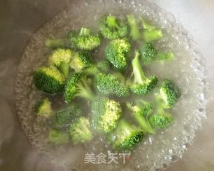 西兰花娃娃菜拌豆腐皮