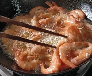 家庭版干锅田鸡虾🦐的做法 步骤11