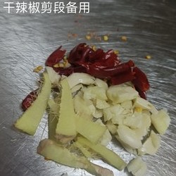 酸甜可口的小菜的做法 步骤2