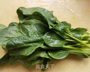 金针菇菠菜拌鸡蛋