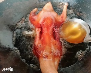 北京片皮鸭的做法 步骤3