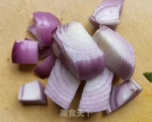 菠菜木耳拌洋葱