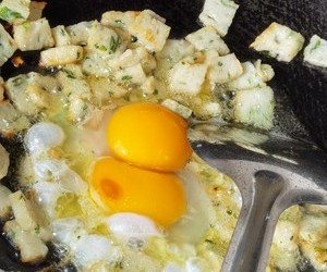 肉饼鸭蛋炒饭（鸭🥚饭）的做法 步骤5