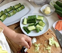 最美年夜饭-🎋翠竹报春节节高🥒（黄瓜玉米火腿鸡丁沙拉）