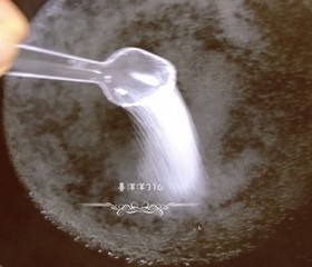 蒜香西兰花【太太乐鲜鸡汁芝麻香油】的做法 步骤2